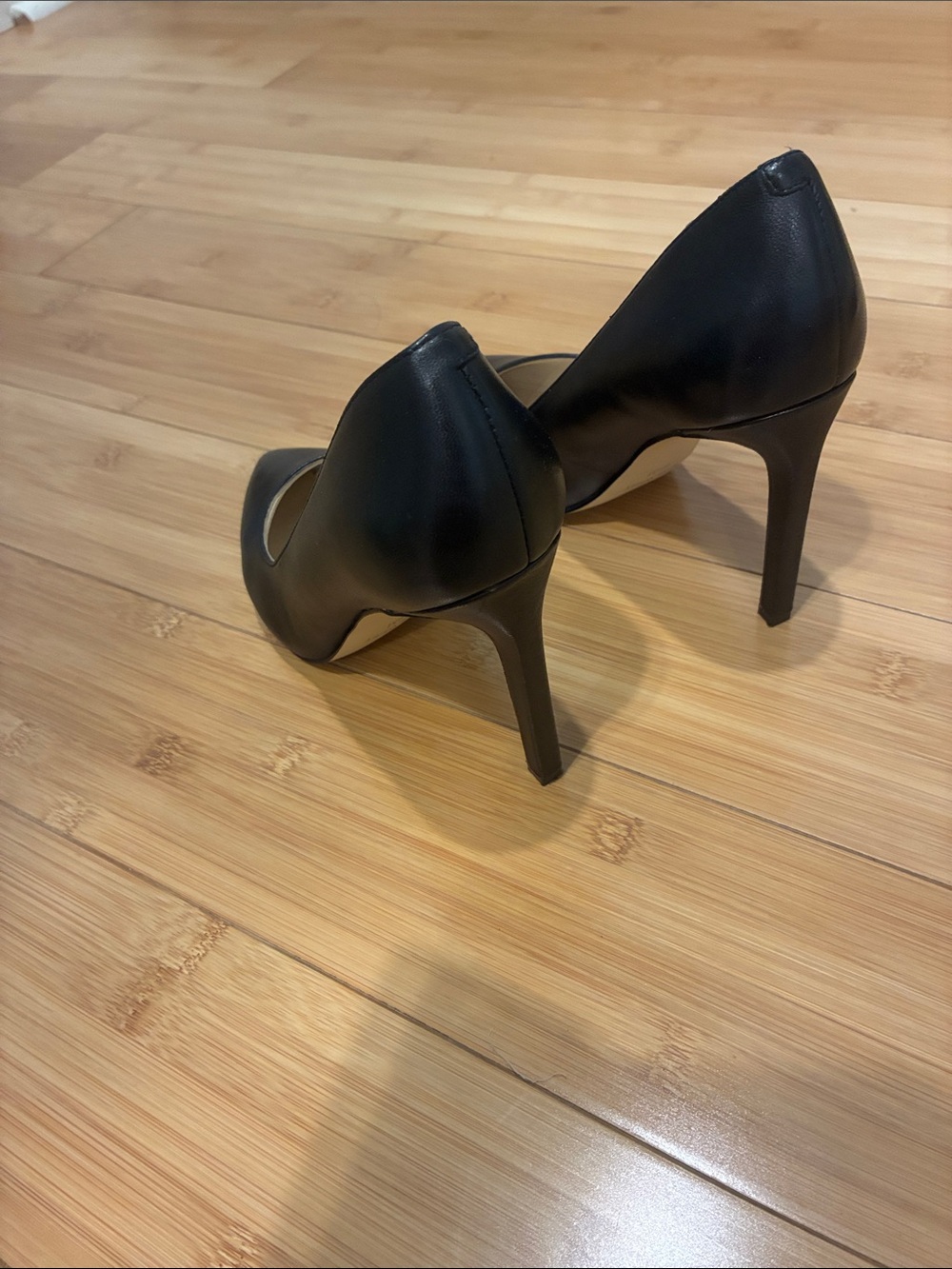 Nine West Black Leather Pointed Toe Stilettos sz 6 1/2 - Picture 2 of 6
